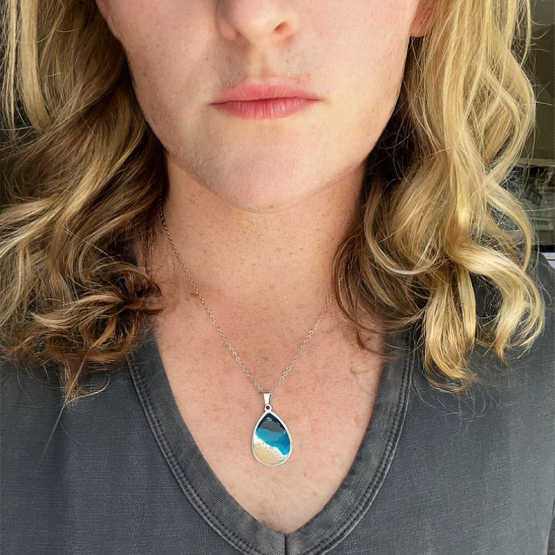 Teardrop Necklace image 3